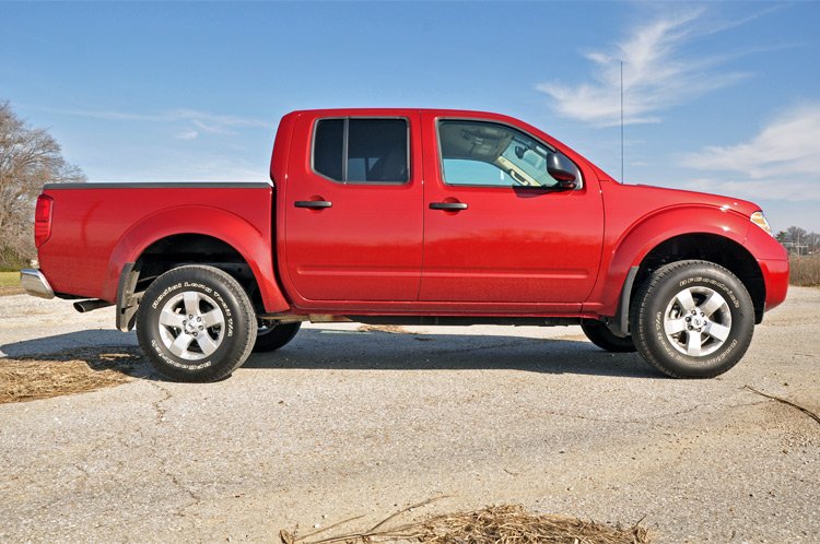 2.5 Inch Nissan Suspension Lift Kit 05-Up Frontier/Xterra Rough Country