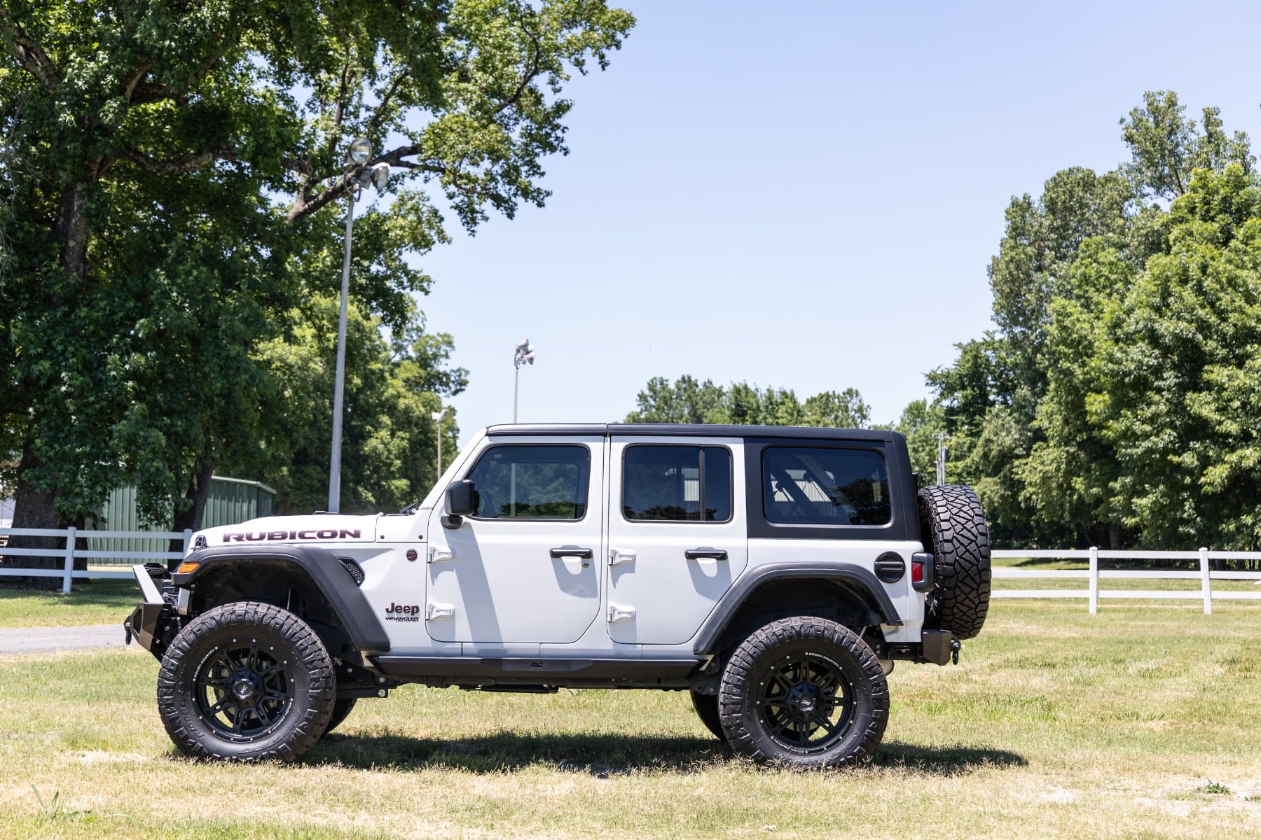 3.5 Inch Lift Kit C/A Drop FR D/S Rubicon Jeep Wrangler Unlimited 4WD (24-26) Rough Country