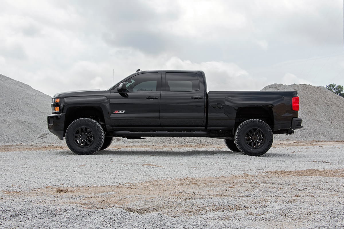 3.5 Inch Lift Kit M1 w/ Overloads Red Silverado/Sierra 2500HD/3500HD (11-19) Rough Country