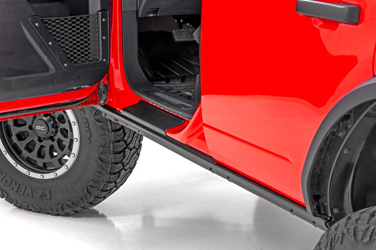 Trail Cladding Rocker Sill Plates 4-Door Ford Bronco 4WD (2021-2025) Rough Country